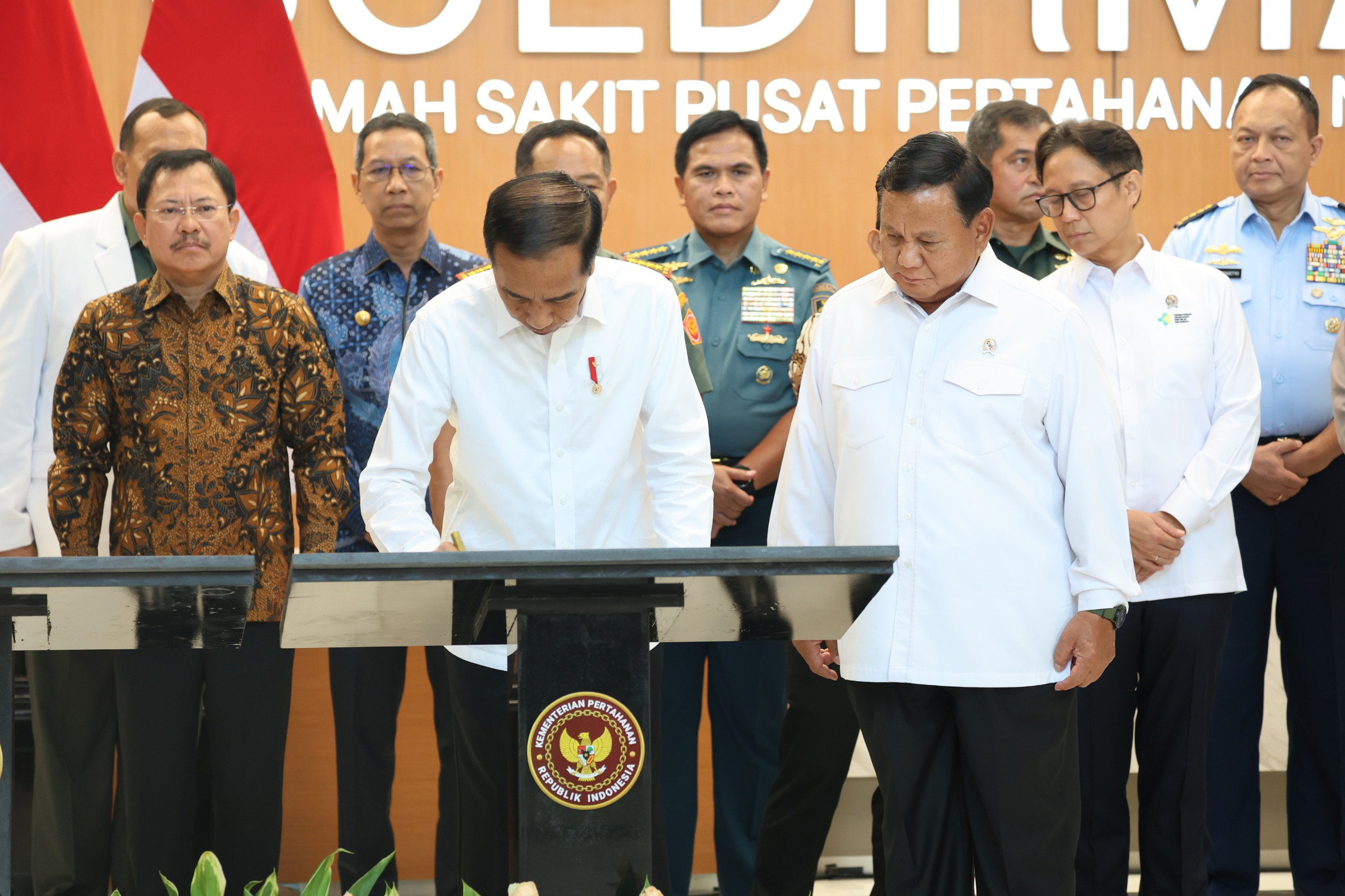 Kandang Banteng Diobok-obok Jokowi, PDIP Dinilai Harus Jadi Oposisi di Pemerintahan Prabowo-Gibran