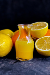 Cara Membuat Sari Lemon untuk Ide Jualan Minuman Laris Manis Asam Segar