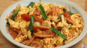 Resep Telur Tomat Simpel Ala Chef Devina Hermawan, Cocok untuk Anak Kos