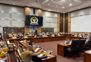 Komisi I DPR Setujui RUU Larangan Senjata Nuklir