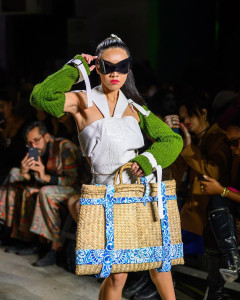 Juan Iskandar Pamerkan Rancangan Busana Daur Ulang di Fashion Art Toronto