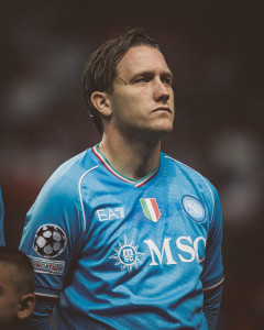 Inter Milan Siap Bajak Piotr Zielinski dari Napoli