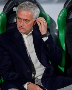 Mourinho dan Seluruh Pemain Enggan Berbicara Kepada Media Setelah Imbang Dengan Fiorentina 1-1