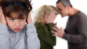 10 Tip Menyiapkan Anak Hadapi Perceraian Orang Tua