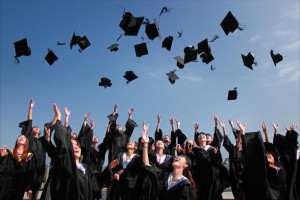 6 Langkah Sukses Fresh Graduate Memulai Karier, Mulai dari Tingkatkan Skill dan Jangan Takut Gagal