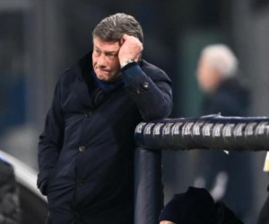 Napoli Kalah 4-0 dari Frosinone, Walter Mazzarri Minta Maaf kepada Para Penggemar