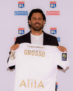 Dipecat Lyon, Fabio Grosso Tuntut Kompensasi Besar