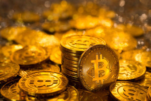 Hadapi Badai Ekonomi, Robert Kiyosaki Ajak Semua Orang Investasi Bitcoin