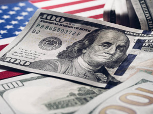 Rupiah Menguat 0,10 Persen Terhadap Dolar AS di Awal Pekan