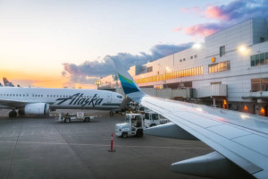 Alaska Airlines Periksa 20 Pesawat Boeing 737-9 MAX Setelah Panel Jendela Lepas Saat Penerbangan