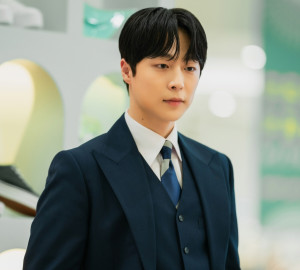 Karakter yang Pernah diperankan Baek In Hyuk, Pemeran Chaebol dalam The Story of Park’s Marriage Contract.