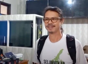 Aktivis Lingkungan Daniel Frits Ditahan Polisi karena Diduga Langgar UU ITE