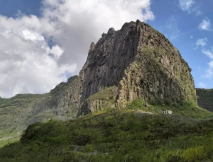 3 Destinasi Wisata Dekat Gunung Kelud, Ada Air Terjun Coban Wilis Hingga Rambut Monte