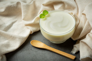 5 Manfaat Yoghurt, Redakan Kembung Hingga Anti Penuaan