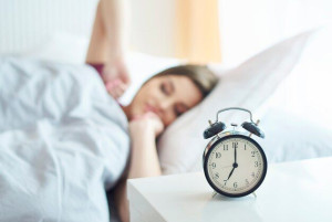 8 Tip Jaga Pola Tidur yang Baik Agar Terhindar dari Kelelahan Saat Bangun
