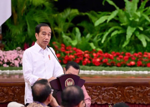 Jokowi: Kita Tidak Boleh Kalah dalam Hal Kecanggihan Teknolo,..