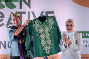 Menparekraf Minta Pelaku Ekraf Bone Bolango Implementasikan Sustainable Fashion