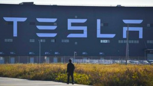 Elon Musk Berniat Kurangi Jumlah Karyawan Tesla Lagi