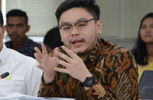 Ketua Fraksi PSI DPRD DKI Jakarta Ikhlas Ganjar-Mahfud Keok ,..