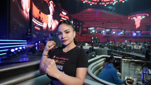 Dinar Candy Siap Bikin Babak Belur Ayu Aulia dalam Pertarungan Tinju Selebriti HSS 5! Siapa yang Bakal Menang?