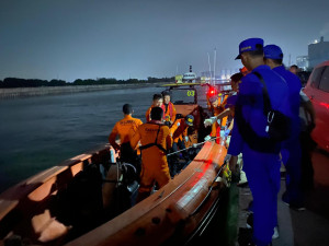 Hendak Bersihkan Manhole Tangki Air Kapal, Tiga ABK Tewas di Kapal TB Sakata Maju yang Lagi Sandar di Marunda