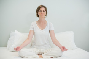 3 Teknik Meditasi untuk Atasi Insomnia, Rahasia Tubuh Rileks,..