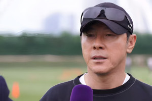 Shin Tae-yong Keluhkan Kondisi Lapangan Latihan Garuda Muda di Paris