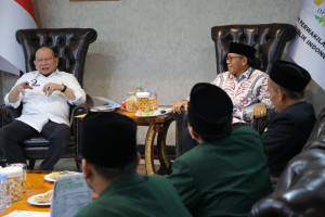 PWNU Jabar Temui Ketua DPD RI, Ketua Dewan Penasehat LBM PWNU : Dorong judicial review UU DKJ
