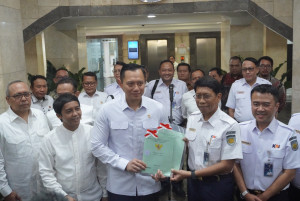 Terima Sertifikat HPL Lahan Sengketa di Medan, KAI Ucapkan Terima Kasih kepada Kementerian ATR/BPN
