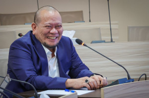 Ketua DPD: Penyesalan Amien Rais Atas Amandemen Konstitusi 1,..
