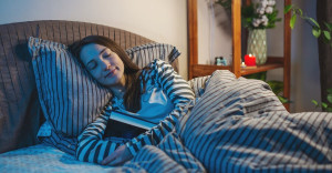 5 Manfaat Tidur di Kamar Gelap, Salah Satunya Kurangi Kecemasan