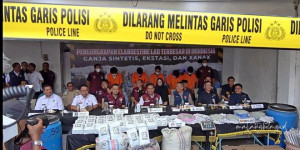 Polisi Bongkar Gudang Narkoba Berkedok Kantor Event Organize,..