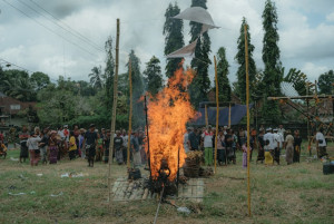 Ngaben Hingga Rambu Solo, Ini 3 Tradisi Pemakaman Unik di In,..