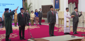 Jokowi Lantik Tiga Wakil Menteri, Ada Keponakan Prabowo Subi,..