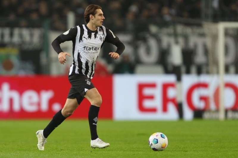 Lazio dan Napoli Bersaing Dapatkan Florian Neuhaus dari Borussia Monchengladbach