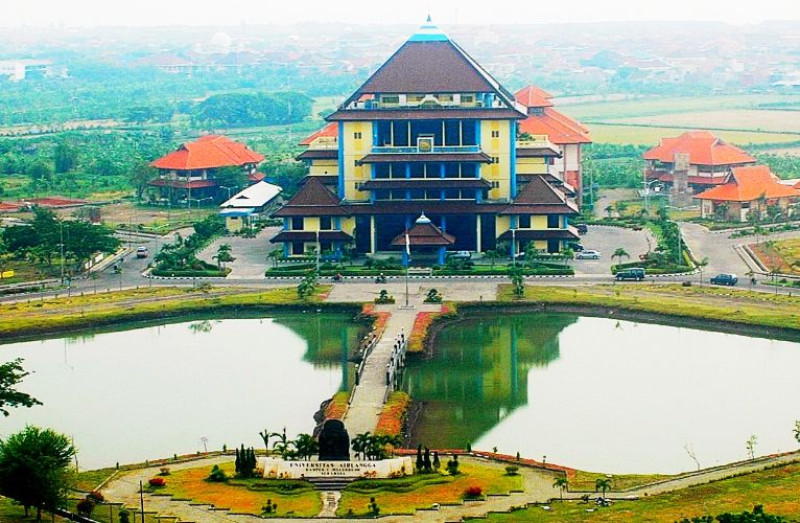 3 Destinasi Wisata Dekat Universitas Airlangga, Ada Monumen Kapal Selam