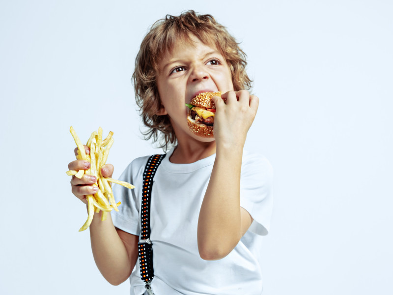 Kenali 6 Junk Food yang Bisa Membahayakan Kesehatan Anak-anak