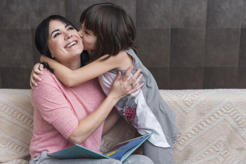5 Cara  Sederhana Jalin Hubungan Dekat Ibu dan Anak
